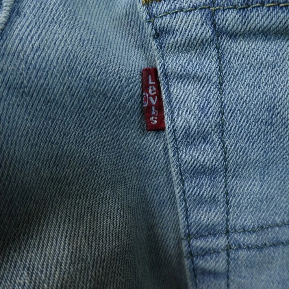 Levis Jeans Mens 32X30 Light Blue Denim Pants 501 Button Fly Straight Stretch